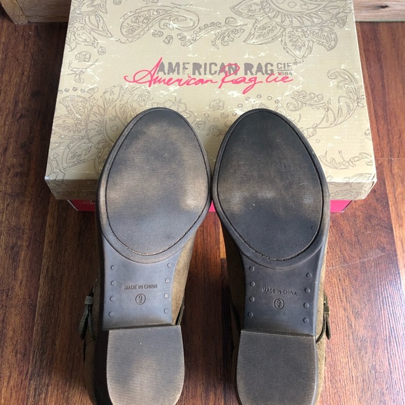 Booties - Picture 4 of 4